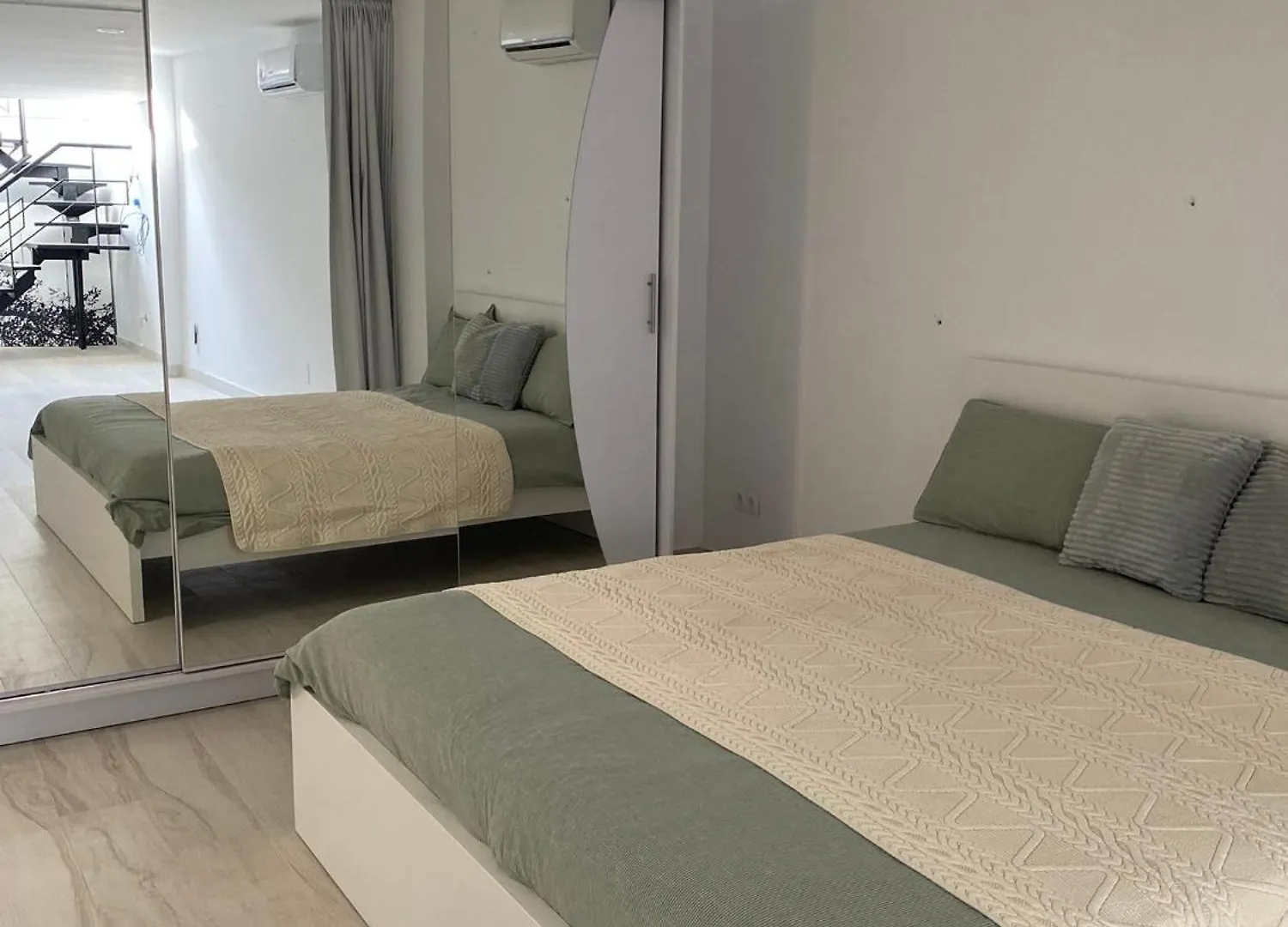 New - Mija Basement Loft Apartment Steps From Beach - Perfect For Sun And Sport Seekers Marbella 0*,