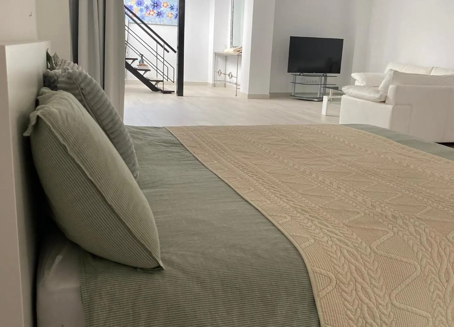 New - Mija Basement Loft Apartment Steps From Beach - Perfect For Sun And Sport Seekers Marbella Spain
