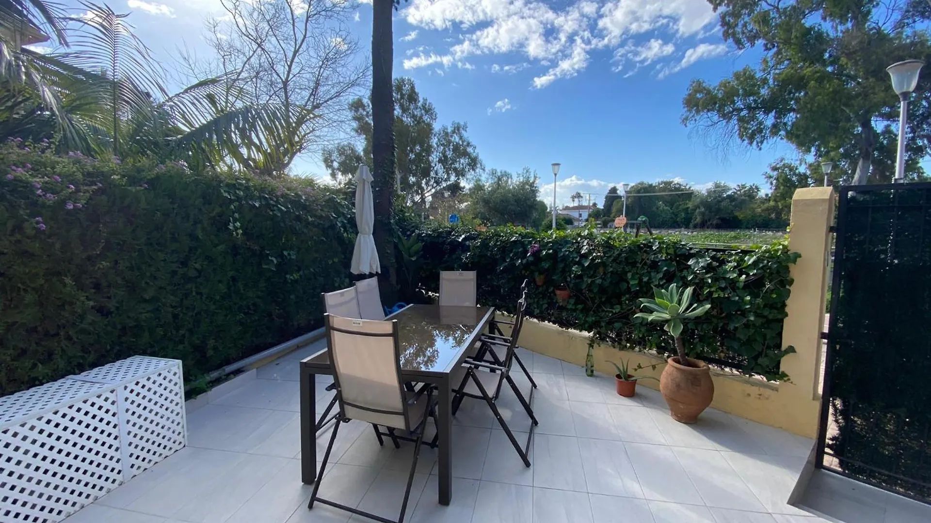 Holiday home New - Mija Basement Loft Apartment Steps From Beach - Perfect For Sun And Sport Seekers Marbella